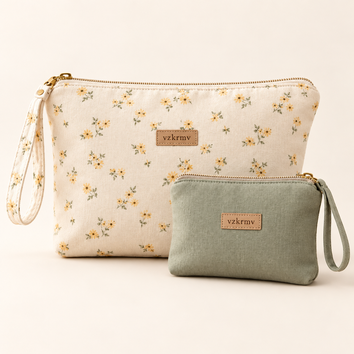Daisy Wet & Dry Pouch Duo — studio